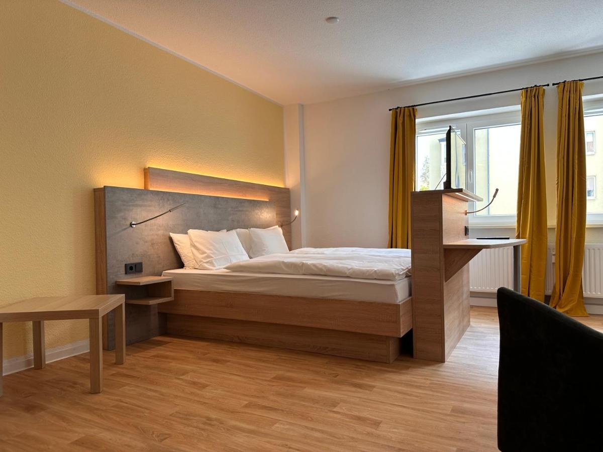 Ferienwohnungen Gaststaette Brauhaus Zwickau Gmbh מראה חיצוני תמונה